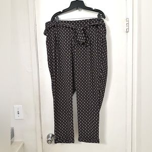 Torrid Cropped Trouser Size 2 (16-18)